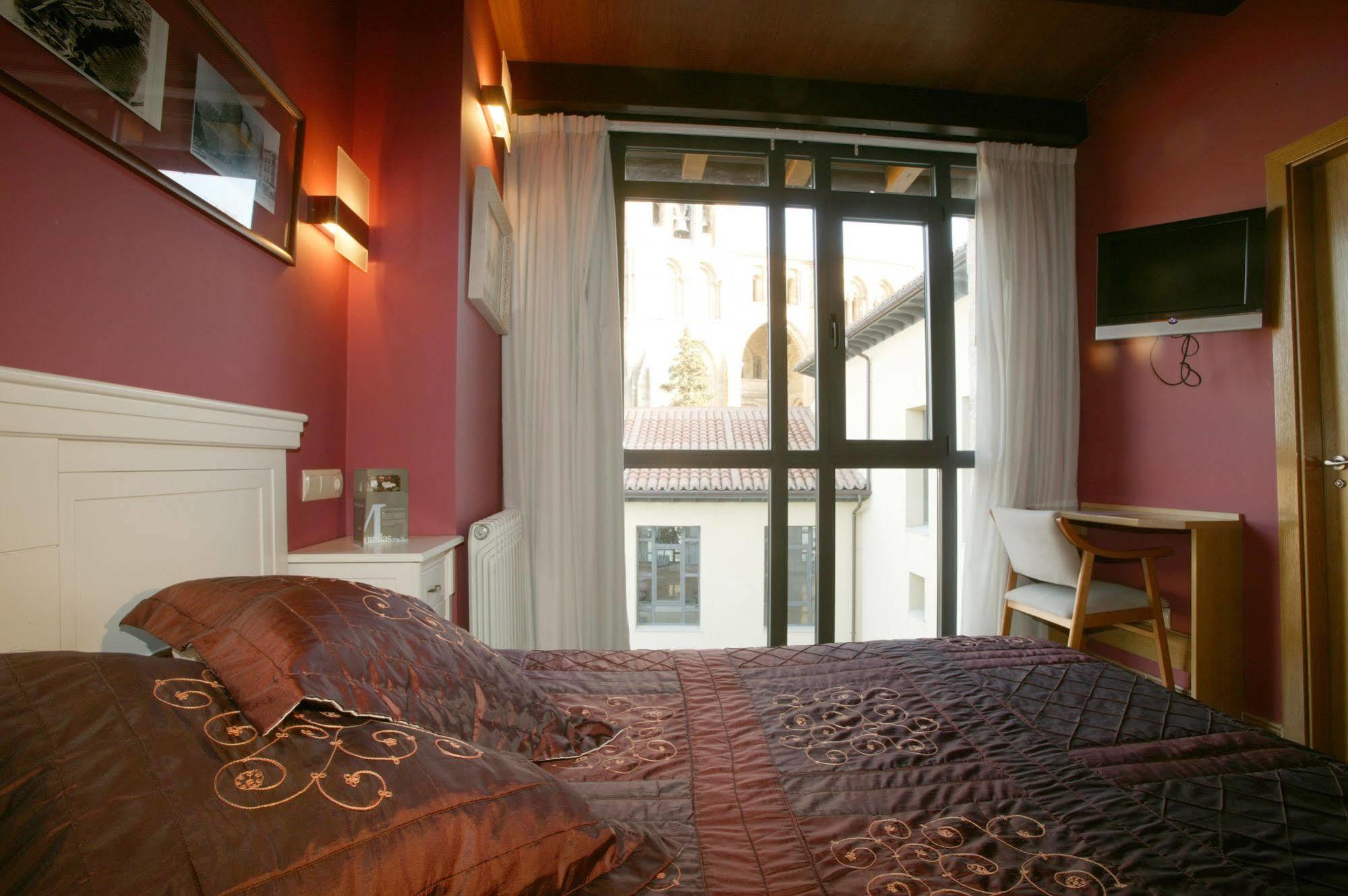 Hotel Las Murallas Авила Экстерьер фото